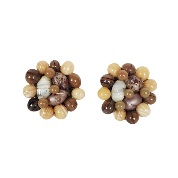 VTG cluster Beaded and shell clip on bubble earings Japan - Picture 1 of 11